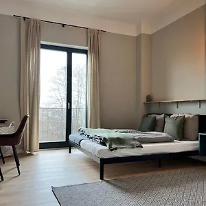 Apartment Loft 7 15min Hbf 2br Smart Tv Wifi, Leipzig